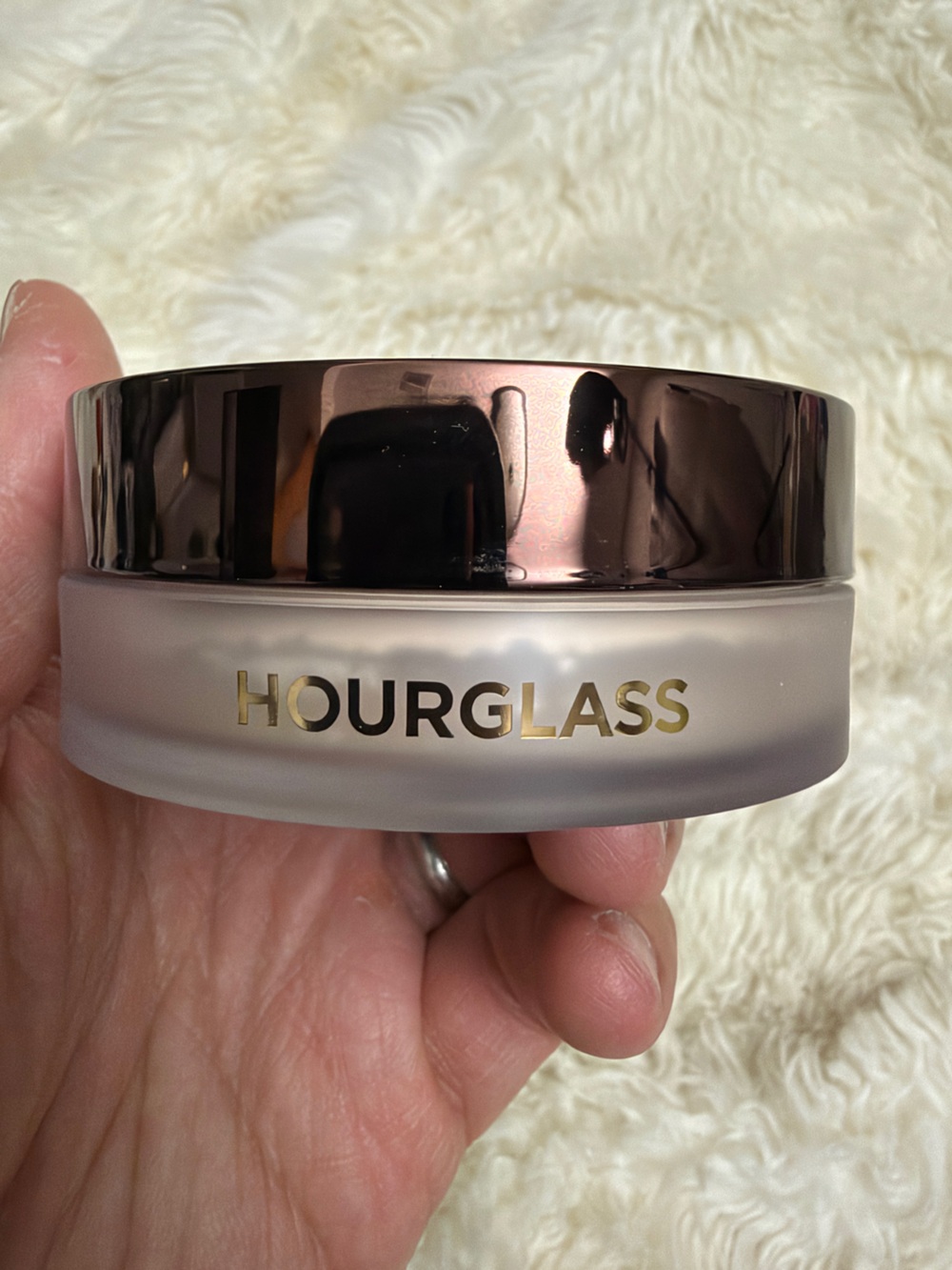 Hourglass Veil Translucent Setting Powder - Picture 3 of 5